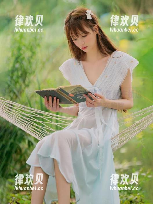 17吃瓜网 在“17吃瓜网”官网在线追踪血拼生活,心中小绵羊在咆哮。