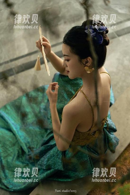下载51吃瓜苹果版，和黑料社一起解锁那写得离谱的瓜，真值得一提！