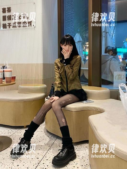 不小心被520.fun网站上的瓜抓住，心疼自己一秒！