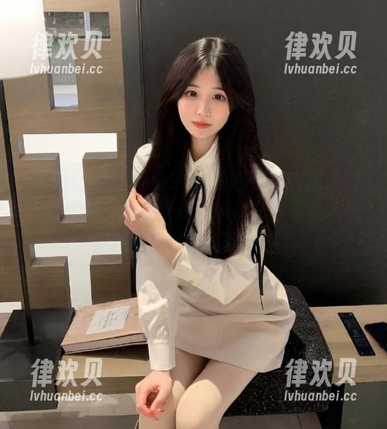 观看91吃瓜网像是在陌生的车站等候，四处打量，却总是佐着让人琢磨却又难以捉摸的细节。
