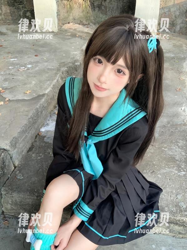 99吃瓜网，小猫咪翻滚，网友们也在等着这个季节的“瓜熟蒂落”