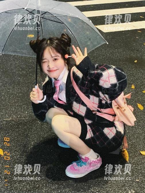 首页出现了“hlw”，这要是换成糖果，会不会更好？