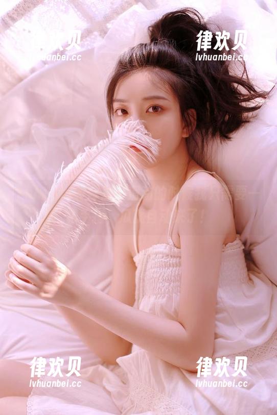 hlw网址，滑动的时候我只需要一根手指，瓜就自动来了！