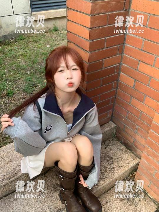 今日吃瓜网 今日吃瓜网51cl:摸一摸传送门,你的幽默细胞即将被激活!