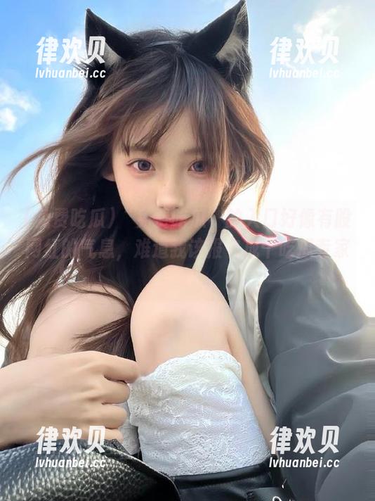 “免费吃瓜”的入口好像有股网红的气息，难道我该报名成个吃瓜专家？