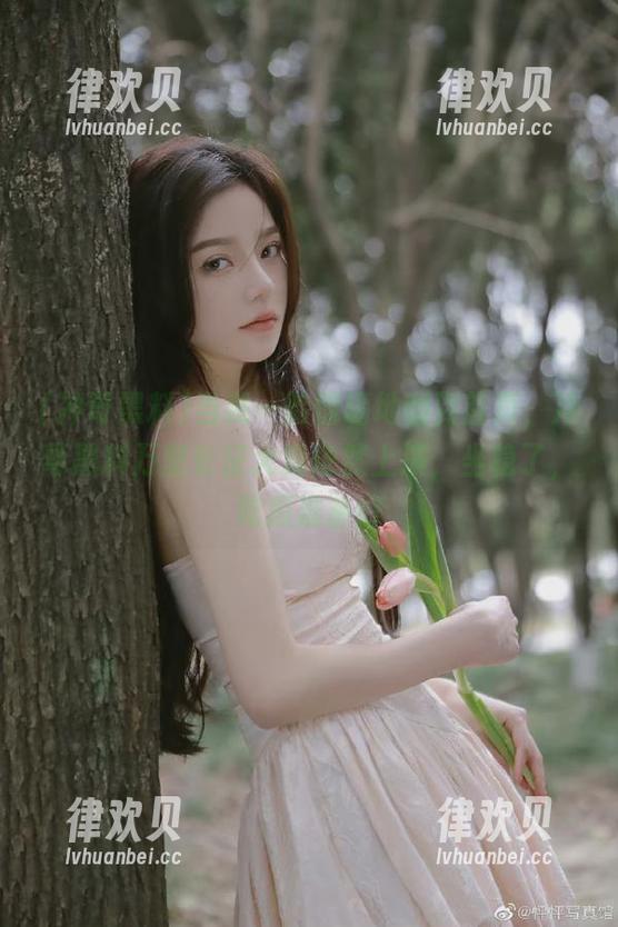 当我一脸懵逼地翻到首页，冲哥黑料万里长征大戏依然上演，坐稳了，吃瓜准备好