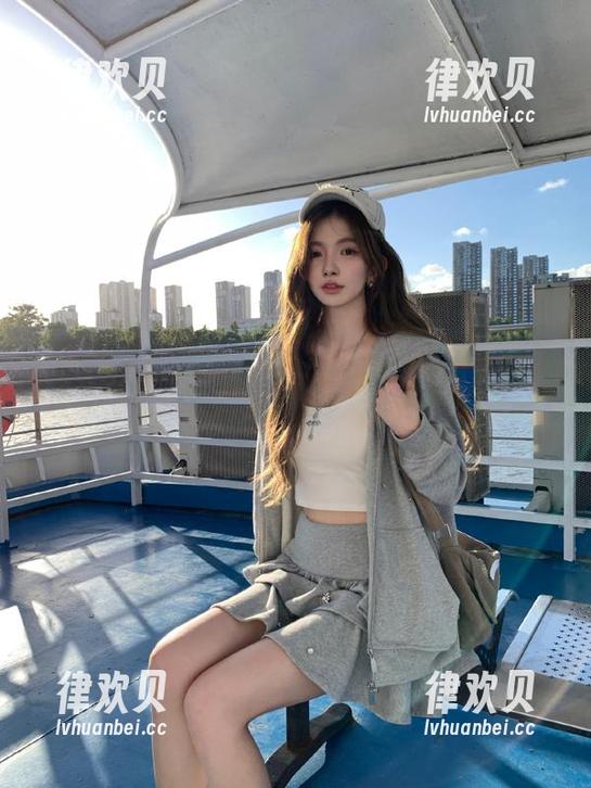 你以为在“吃瓜网”看的是瓜？其实是链接到八卦的快感！