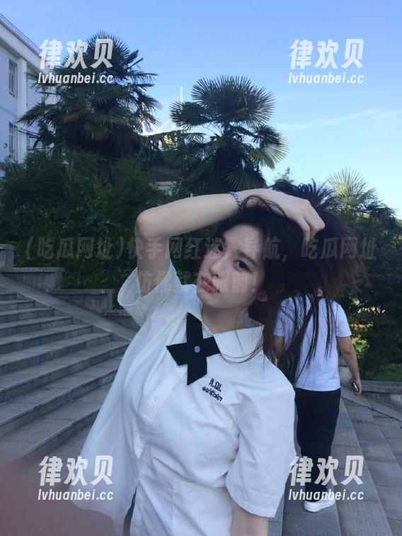 吃瓜网址 快手网红迷雾导航,吃瓜网址仿佛就在眼前!
