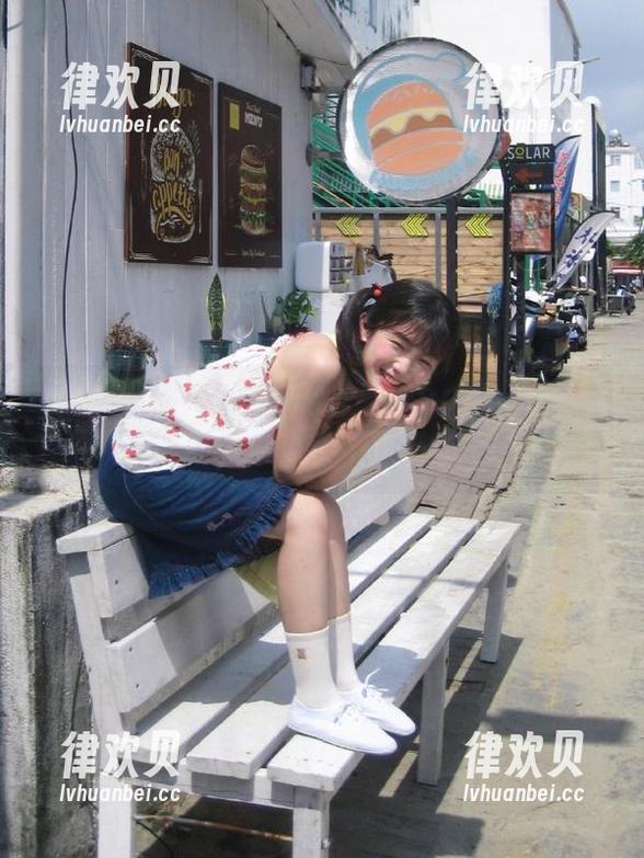 用吃瓜聚集地app，精神吃瓜，身体跟不上呀～