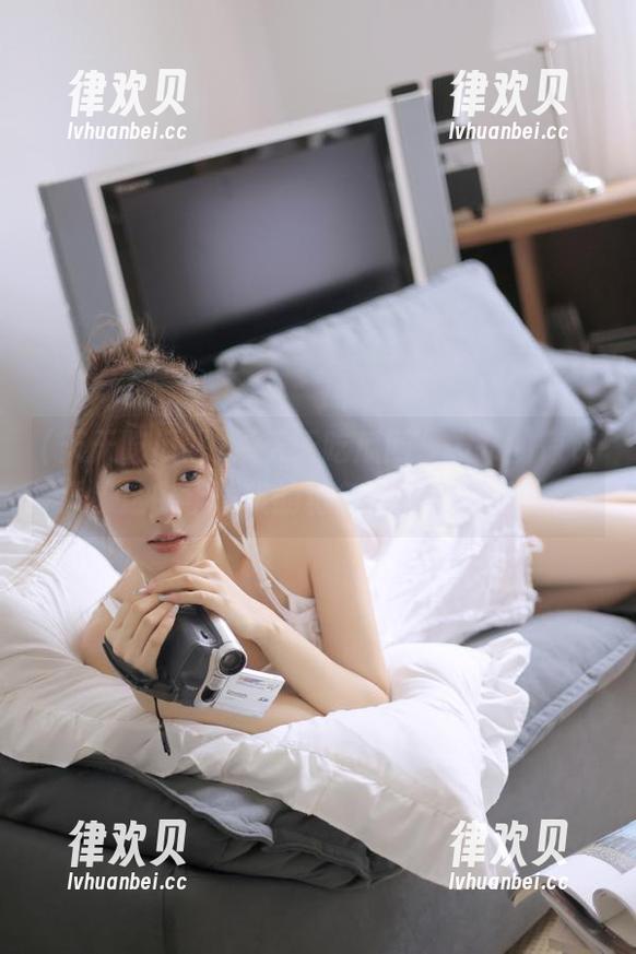 天天吃瓜网 “天天吃瓜网”发布的惊悚瓜!这中年危机的粉色日常你看过吗?