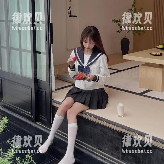 海角吃瓜 和“海角吃瓜”app的社区聊聊,表情包时光就像吃零食…