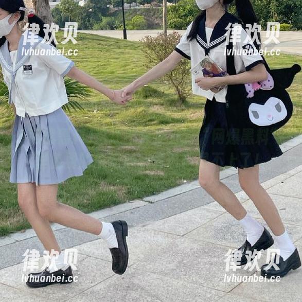 这还不算便宜？“网爆黑料”里免费的瓜吃得我嘴巴都跟不上了！