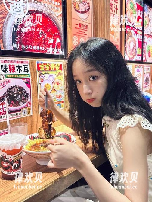 黑哥冲料 打开网页,看黑哥冲料地址,感觉就像打开了新世界的大门!
