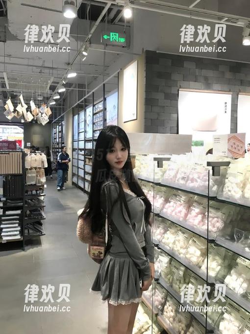 黑料51 黑料51,登录之后,小心被烧到!瓜皮随时掉落。