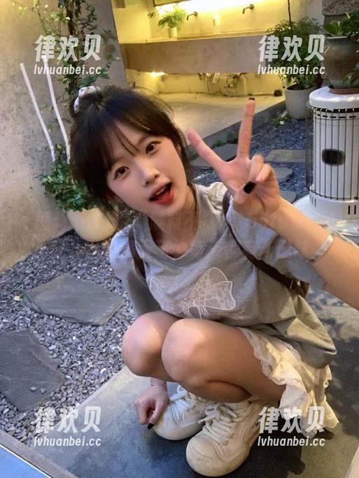 “黑料不打烊155fun”网站，八卦满天飞，每天都有新滋味