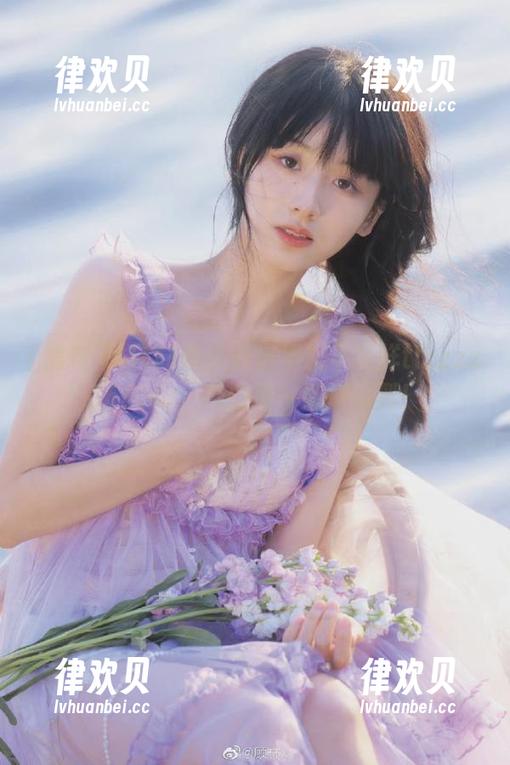 永久开启黑料不打烊tttzzz668.su，瓜田里一溜烟就到！
