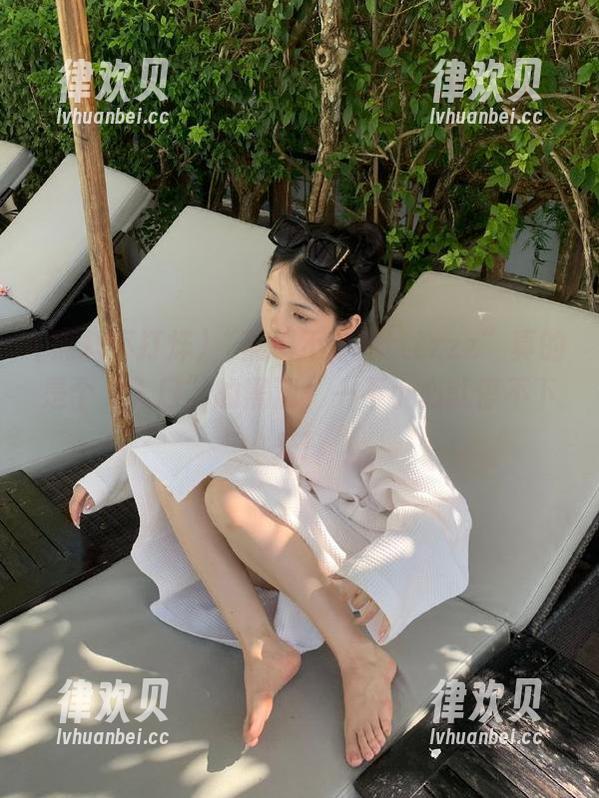 “黑料不打烊tttzzz”真的是个“入口”的黑洞，一不小心就停不下来！