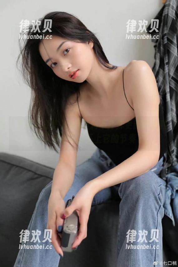 最近黑料不打烊更新得太勤，感觉我都快跟不上它的节奏了！