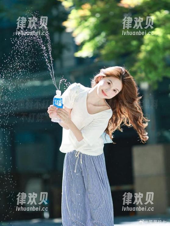 下载“吃瓜网166.su黑料不打烊”，我的收藏列表暴风增长中