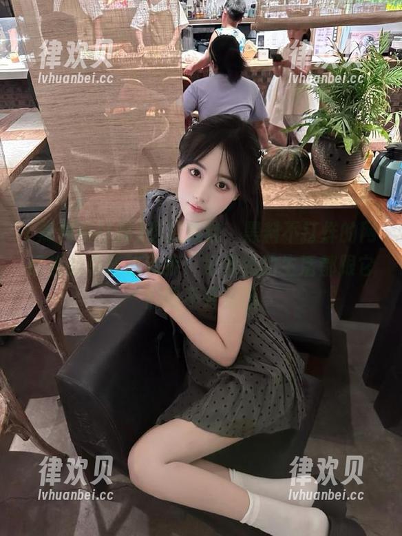 吃瓜成瘾，黑料不打烊的网红视频总能找到我，好像我的生活都跟它们脱不开关系