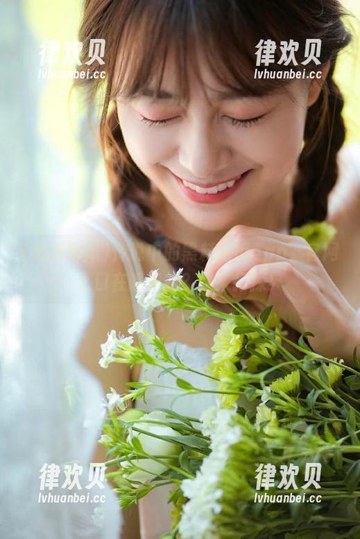 传说中的黑料吃瓜app，官网入口在哪里找？快来打探！